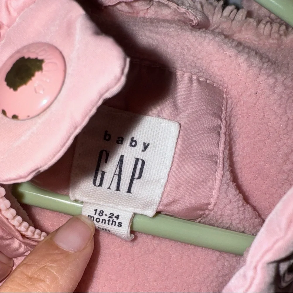 GAP Baby Girl Pink Puffer Jacket 18-24M Hooded Winter Coat Bow Pockets